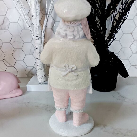 NEW! GINGERBREAD CUPCAKE BAKER SANTA DECOR - Picture 4 of 6